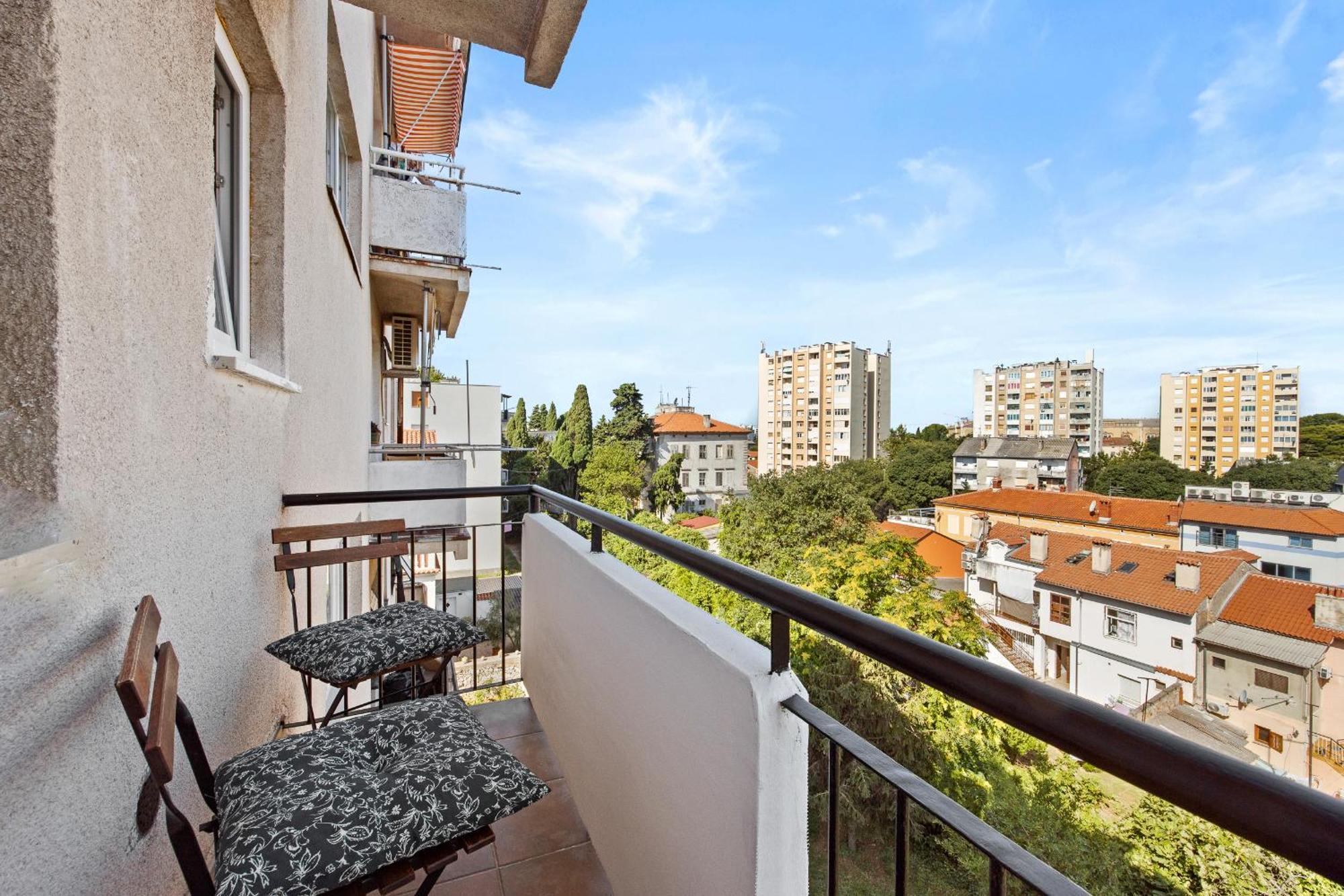 Apartment Jellyfish Pula Exterior photo